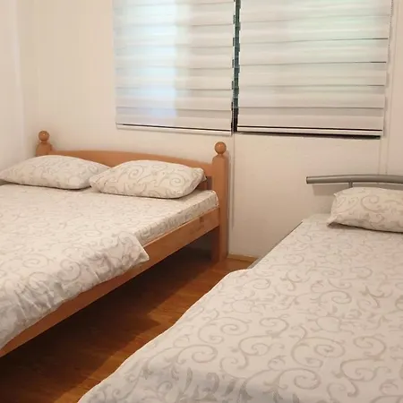 Holiday home Lazina Carevina *
